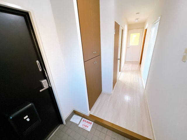 ヴィブレ司の玄関