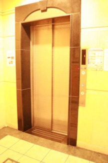 【エントランス】 | プレサンス名古屋城前