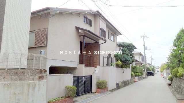 箕面市粟生外院４丁目　中古戸建の外観