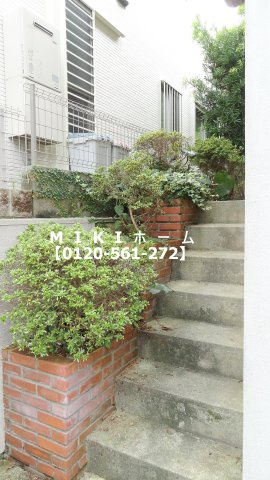 箕面市粟生外院４丁目　中古戸建の外観