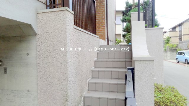 箕面市粟生外院４丁目　中古戸建の外観