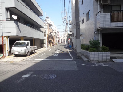 【周辺】 | フォルム３３