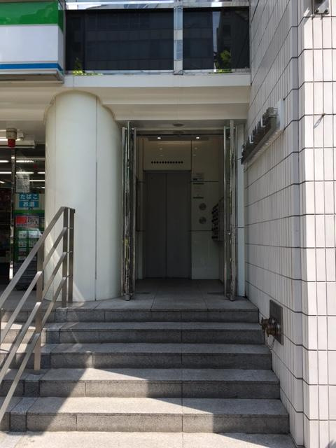 SANWA青山Bldg.のエントランス