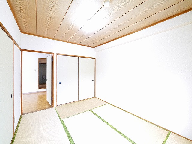 グレースコーポ東生駒の和室|来客時にも便利な和室付き