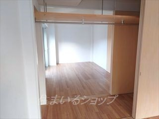 広島市安佐北区落合１丁目の賃貸マンションの収納|ウォークスルークローゼット