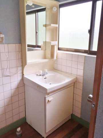 東金貸家の独立洗面台