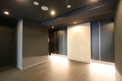 【エントランス】 | LAスイート上野