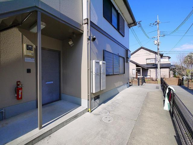 ビスタ朱雀のエントランス|清潔なエントランスです