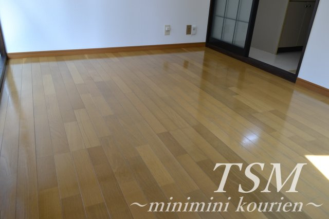 フェニックスハイツＣ棟の寝室|床は人気のフローリング