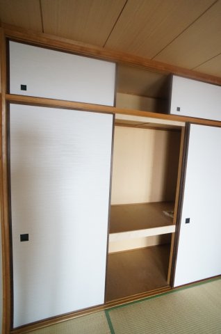 ジャルダン宝塚中山台弐番館Ｂ棟の収納