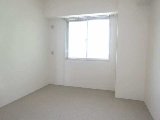 ジャルダン宝塚中山台弐番館Ｂ棟の洋室