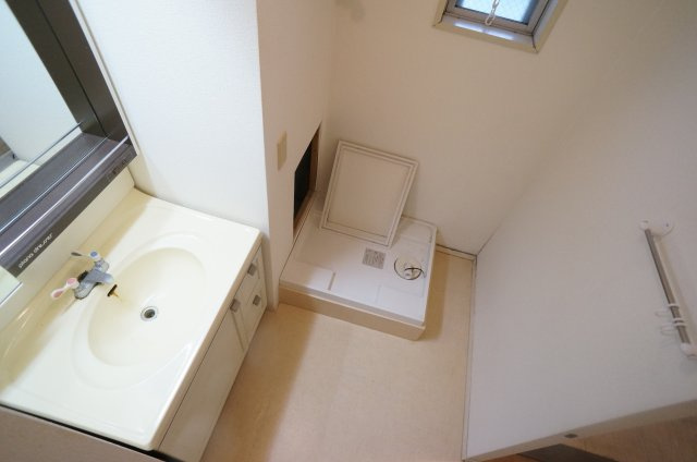 ジャルダン宝塚中山台弐番館Ｂ棟の洗面所