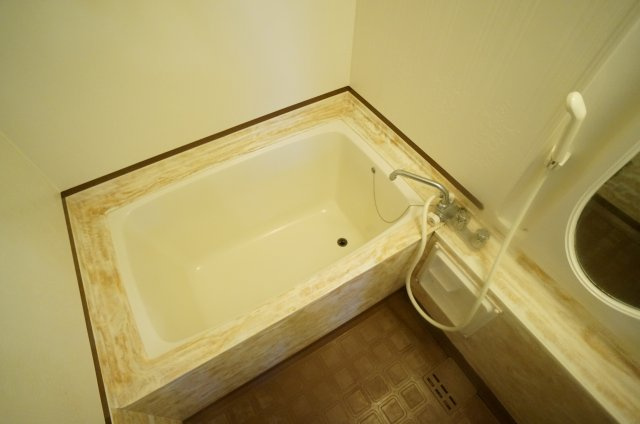 ジャルダン宝塚中山台弐番館Ｂ棟の浴室