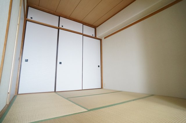 ジャルダン宝塚中山台弐番館Ｂ棟の和室