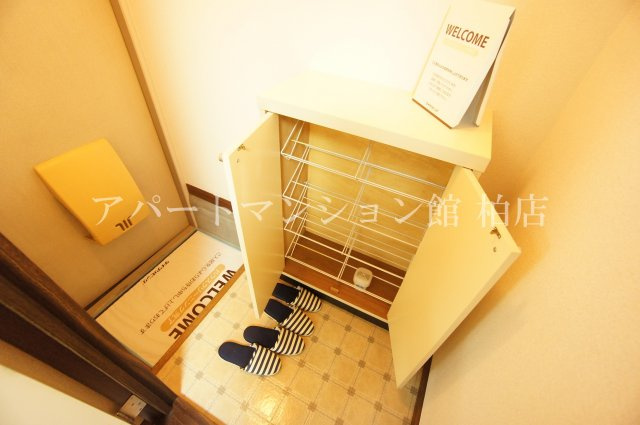 パークハイツ柏Ａの玄関