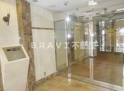 プレサンス心斎橋モデルノ　BRAVI不動産のエントランス|【プレサンス心斎橋モデルノ】建物の内部です