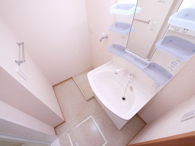 フォンティーヌの洗面所|脱衣スペースもあります