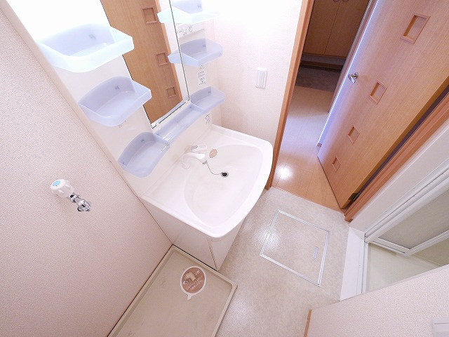 フォンティーヌの洗面所|広い洗面スペース