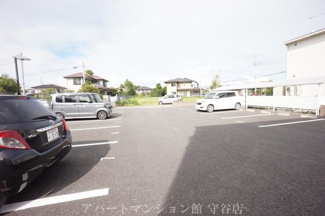 【駐車場】