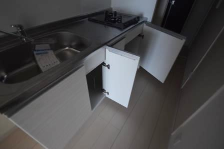 リブリ・テラ海神のキッチン|キッチン下に収納あります