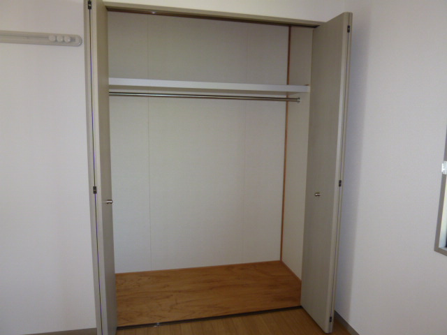 ファミーユ・ヴィラＣの収納|クローゼット