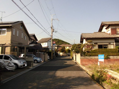 【前面道路含む現地写真】 | 大津市花園町19-3　売り土地 | 公道側より