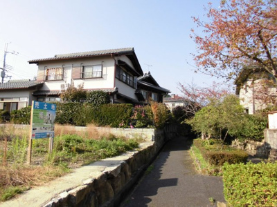 【前面道路含む現地写真】 | 大津市花園町19-3　売り土地 | 遊歩道側より