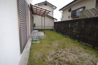 【庭】 | 渡辺貸家