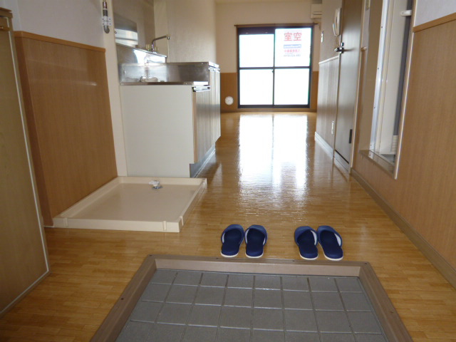 倉敷市福田町古新田のアパートの玄関