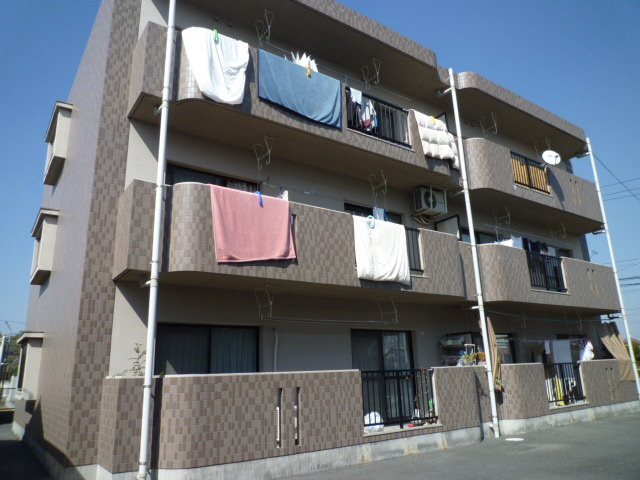 総社市門田の賃貸マンションの外観