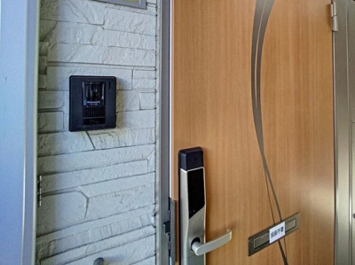 【玄関】 | フェリス東世四つ木