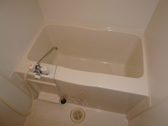 ピアッツア紗梨の浴室