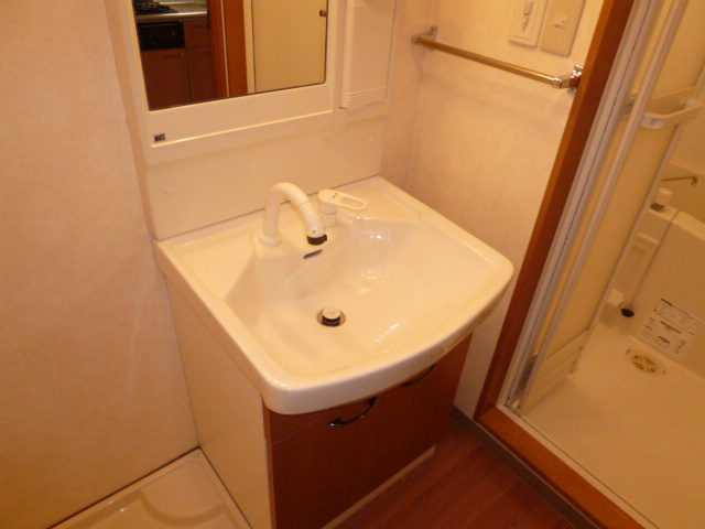 ピアッツア紗梨の独立洗面台|洗髪洗面化粧台