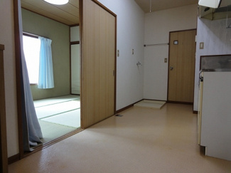 【内装】 | 寺島ハイツ | 寺島ハイツ　DK4.5帖（玄関側から）