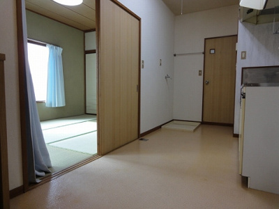 【内装】 | 寺島ハイツ | 寺島ハイツ　DK4.5帖（玄関側から）