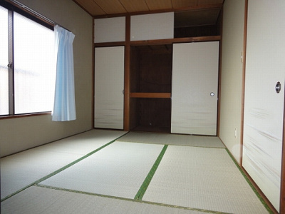 【内装】 | 寺島ハイツ | 寺島ハイツ　和室6帖（ベランダ側から）