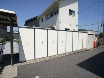 【設備】 | ラ・カンパーニュＢ | うれしい外物置が付いています♪