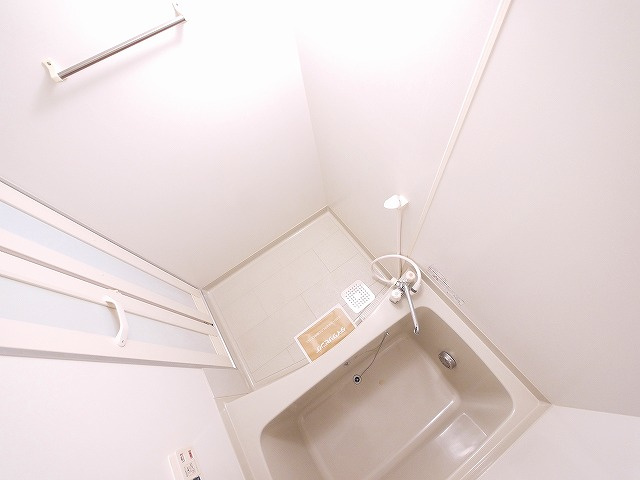 サンクコール朝和　A棟の浴室|コンパクトで使いやすいお風呂です