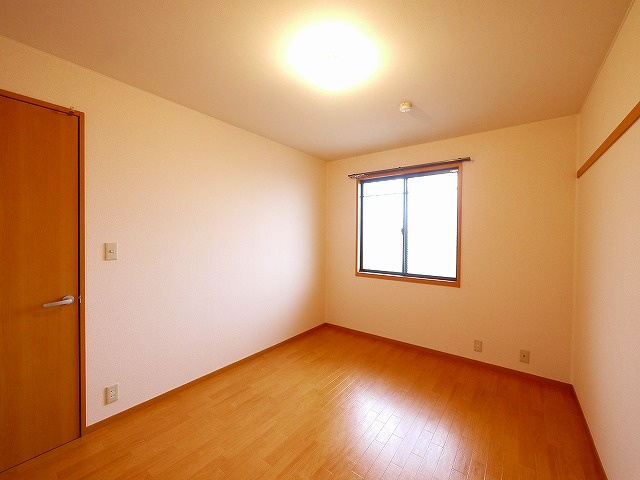 サンクコール朝和　A棟の洋室|個人の部屋や寝室として使える洋室です