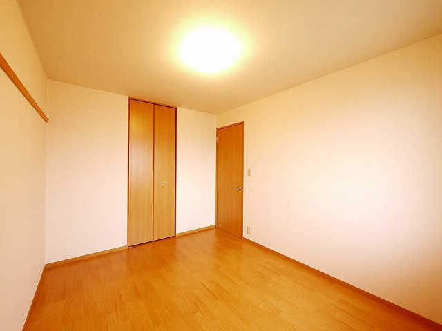 サンクコール朝和　A棟の洋室|コンパクトで使いやすい洋室です