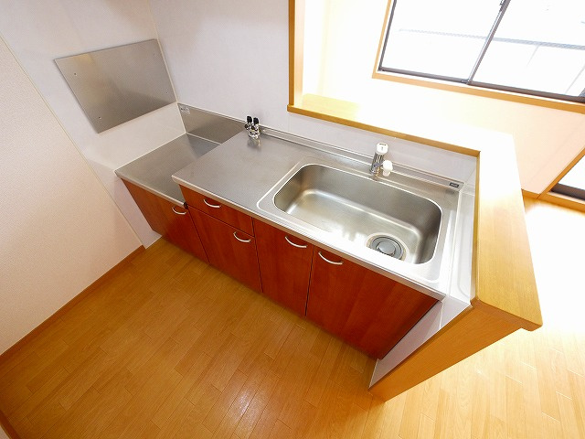 サンクコール朝和　A棟のキッチン|お料理しやすいキッチンです