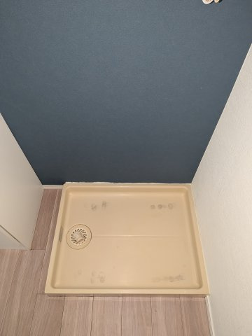 【その他】 | ハッピーハイツみなと | 室内洗濯機置場です