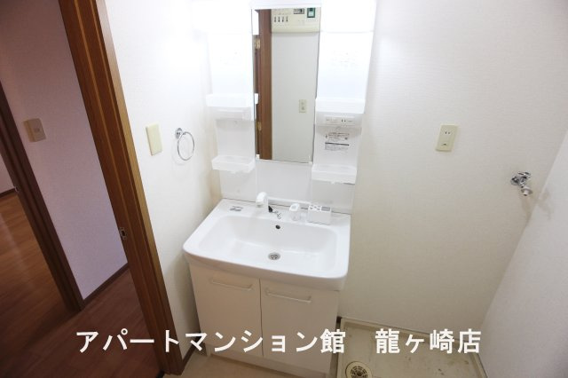 プレシャスの独立洗面台