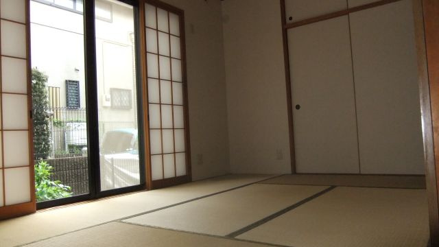小金井市緑町4丁目貸家の和室
