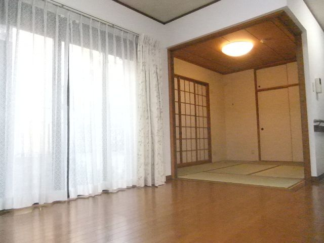 小金井市緑町4丁目貸家の和室