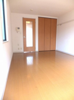 【寝室】 | ブルーベリーコート