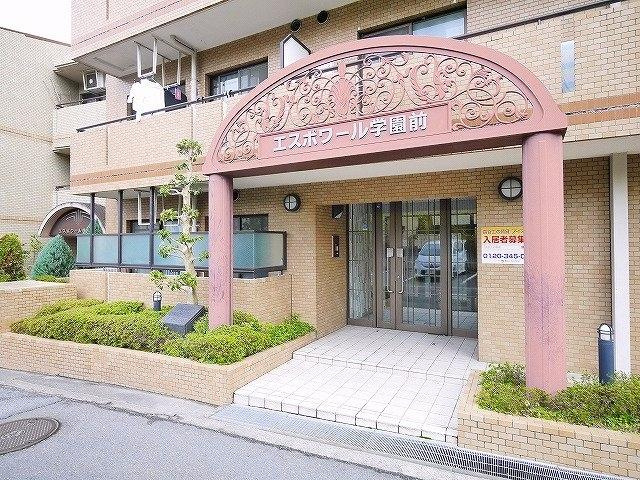 エスポワール学園前のエントランス