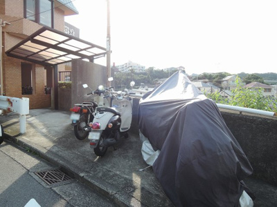 【その他共用部分】 | ライオンズマンション六浦台新規Ｒ済ルーバル | バイク置場