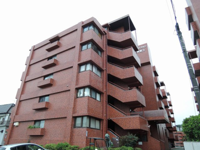 【外観】 | ライオンズマンション上大岡第3 | モニター付きインターホン完備の為セキュリティー面良好！南東向きにつき陽当り良好です♪