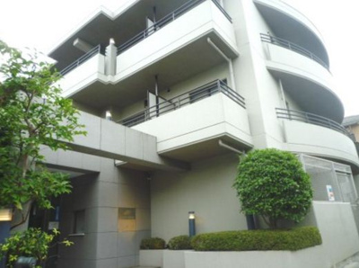 【外観】 | クレドール宮前平 | オートロック機能付のため安心して暮らすことが出来ます！南向き&角部屋の為陽当たり良好♪
